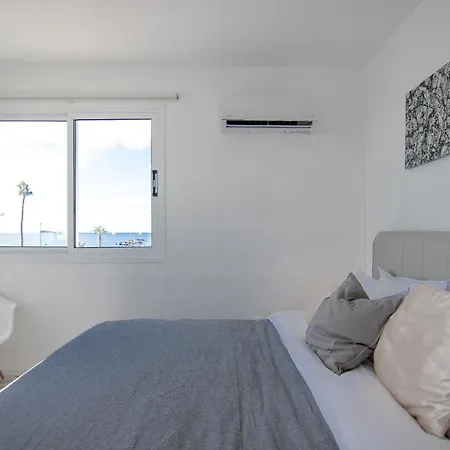 Daire Phaedrus Living: Seaview Luxury Flat Athina Grenada