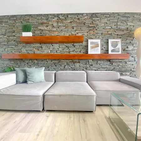 Phaedrus Living: Seaview Luxury Flat Athina Grenada Daire
