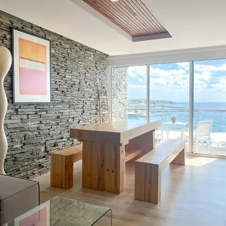 Phaedrus Living: Seaview Luxury Flat Athina Grenada 公寓